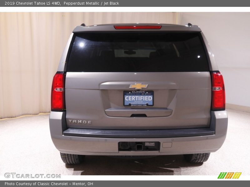 Pepperdust Metallic / Jet Black 2019 Chevrolet Tahoe LS 4WD