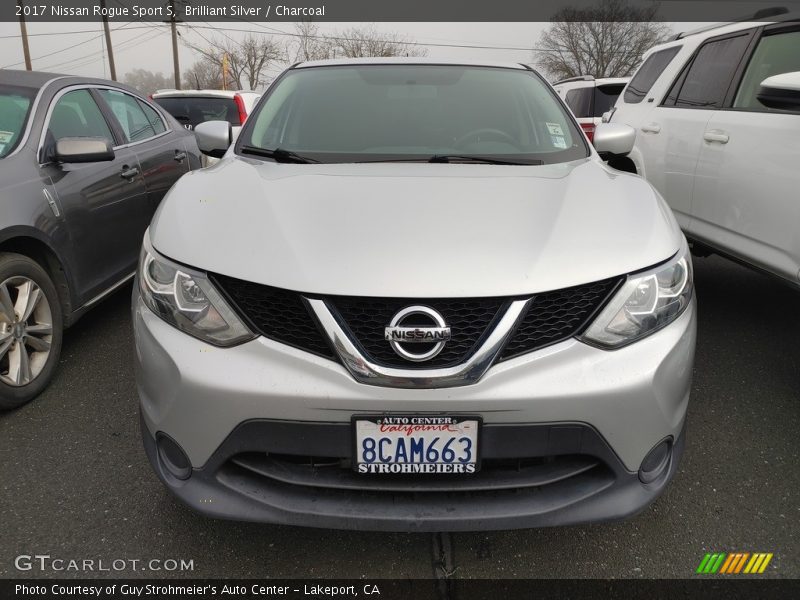 Brilliant Silver / Charcoal 2017 Nissan Rogue Sport S