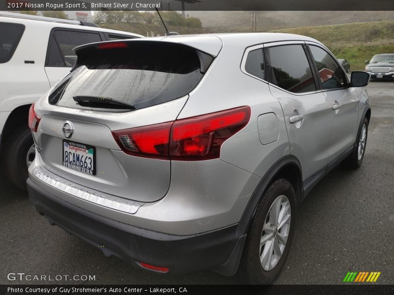 Brilliant Silver / Charcoal 2017 Nissan Rogue Sport S