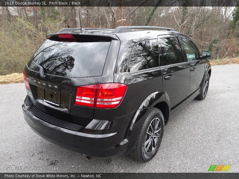 Pitch Black / Black 2018 Dodge Journey SE
