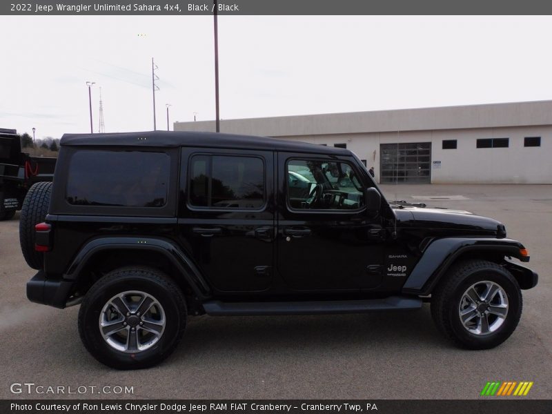  2022 Wrangler Unlimited Sahara 4x4 Black