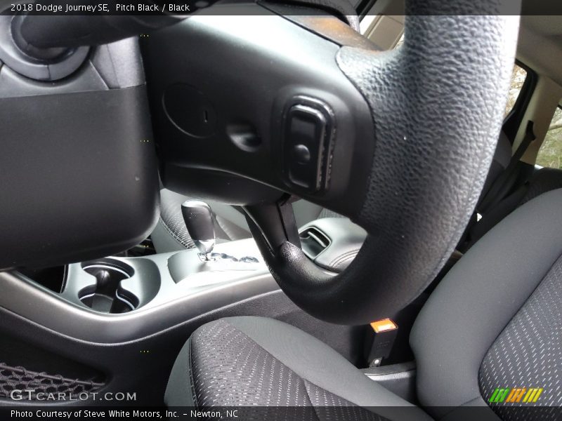 Pitch Black / Black 2018 Dodge Journey SE