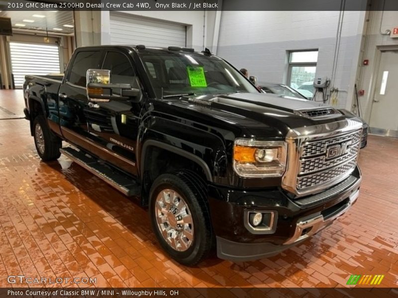 Onyx Black / Jet Black 2019 GMC Sierra 2500HD Denali Crew Cab 4WD