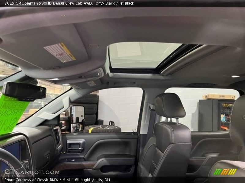Onyx Black / Jet Black 2019 GMC Sierra 2500HD Denali Crew Cab 4WD