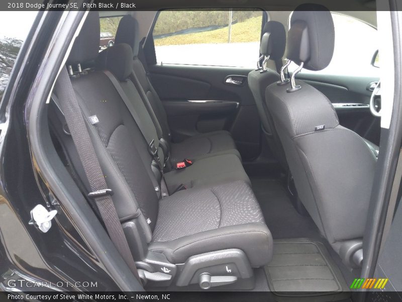 Pitch Black / Black 2018 Dodge Journey SE