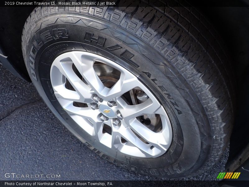 Mosaic Black Metallic / Jet Black 2019 Chevrolet Traverse LS
