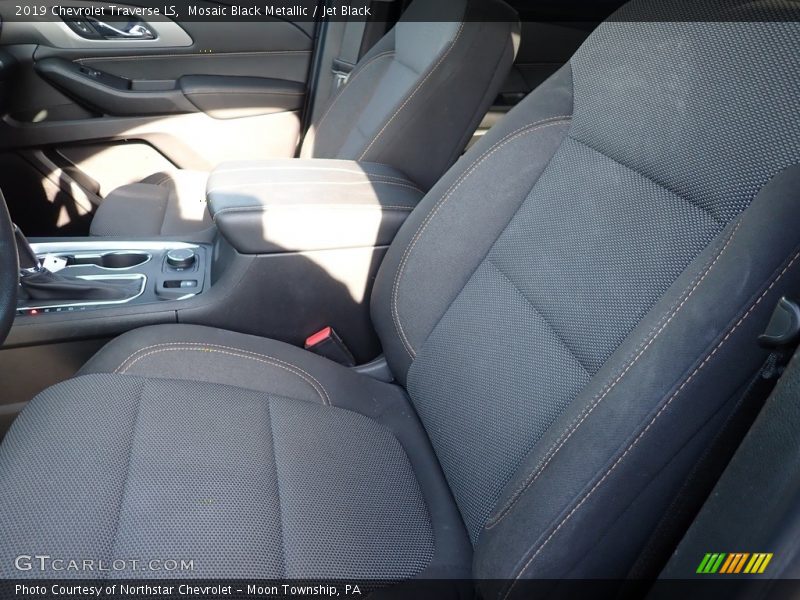 Mosaic Black Metallic / Jet Black 2019 Chevrolet Traverse LS