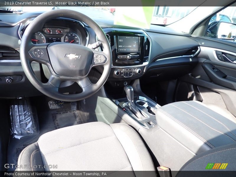 Mosaic Black Metallic / Jet Black 2019 Chevrolet Traverse LS