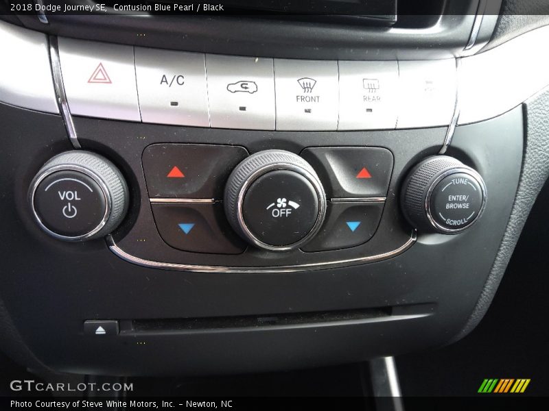 Contusion Blue Pearl / Black 2018 Dodge Journey SE