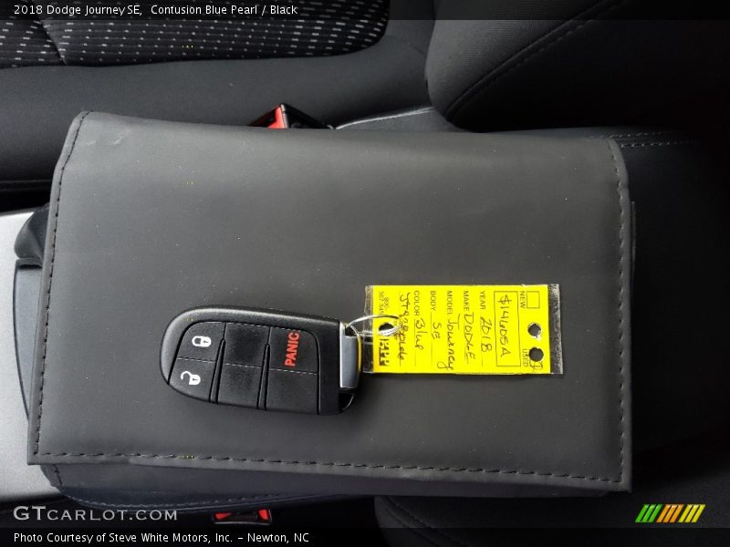 Contusion Blue Pearl / Black 2018 Dodge Journey SE