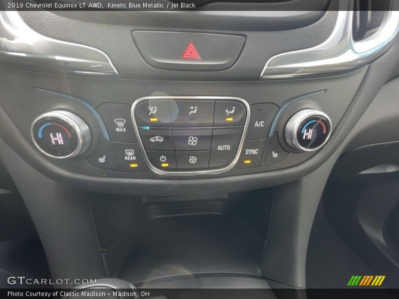 Kinetic Blue Metallic / Jet Black 2019 Chevrolet Equinox LT AWD