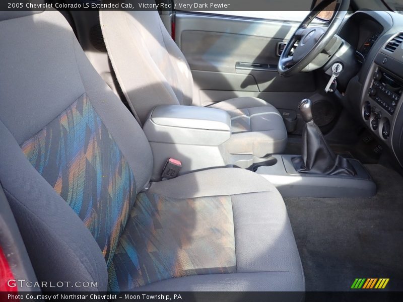 Victory Red / Very Dark Pewter 2005 Chevrolet Colorado LS Extended Cab