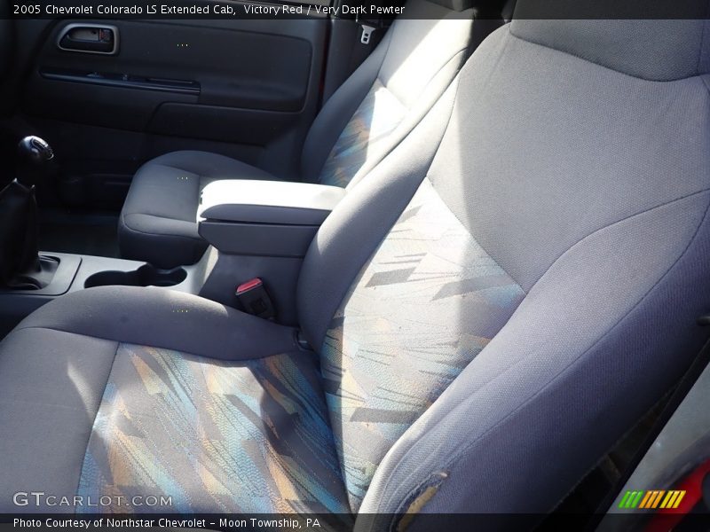Victory Red / Very Dark Pewter 2005 Chevrolet Colorado LS Extended Cab