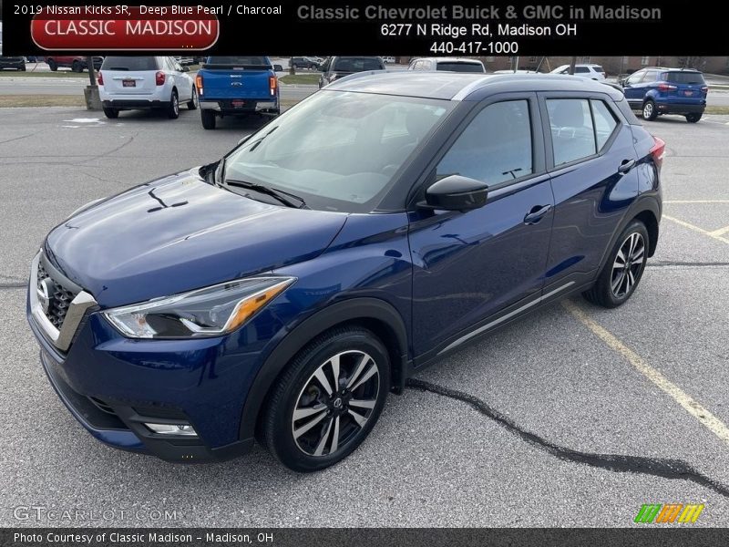 Deep Blue Pearl / Charcoal 2019 Nissan Kicks SR