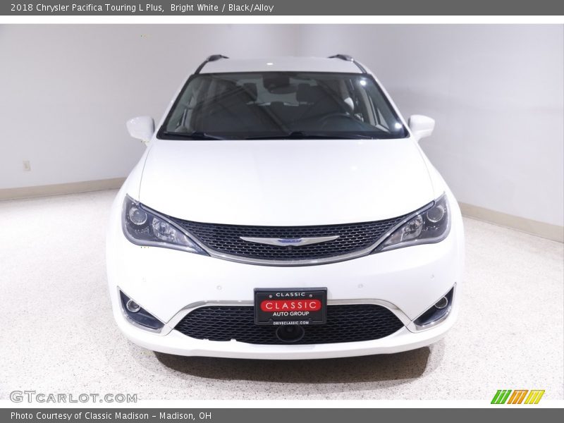Bright White / Black/Alloy 2018 Chrysler Pacifica Touring L Plus