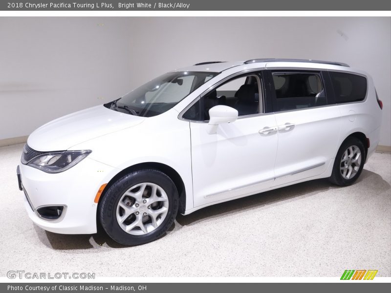 Bright White / Black/Alloy 2018 Chrysler Pacifica Touring L Plus