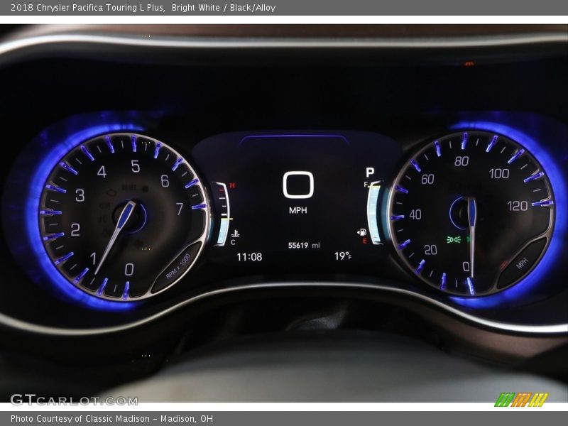 Bright White / Black/Alloy 2018 Chrysler Pacifica Touring L Plus