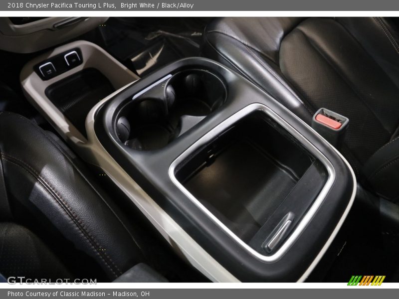 Bright White / Black/Alloy 2018 Chrysler Pacifica Touring L Plus
