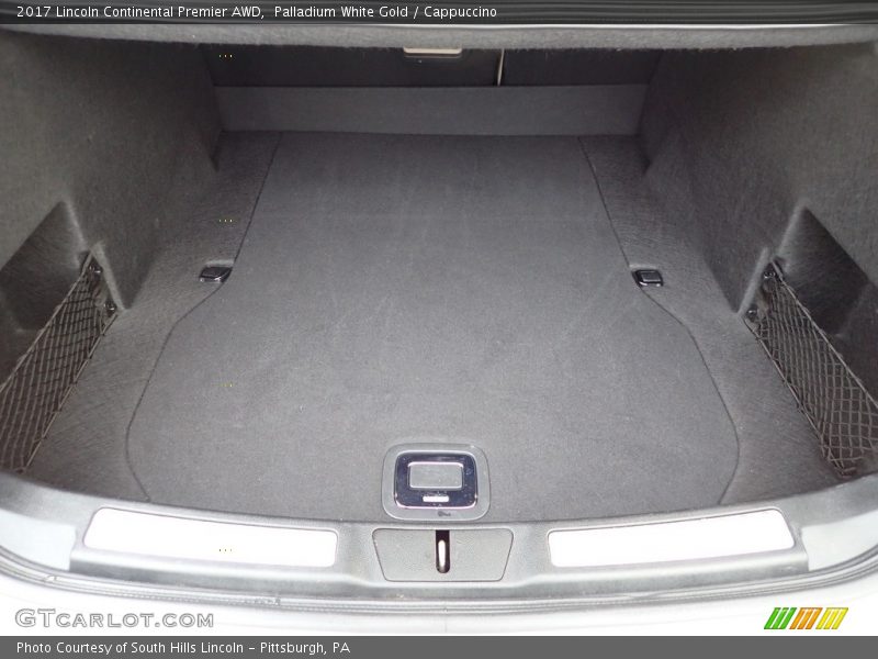  2017 Continental Premier AWD Trunk