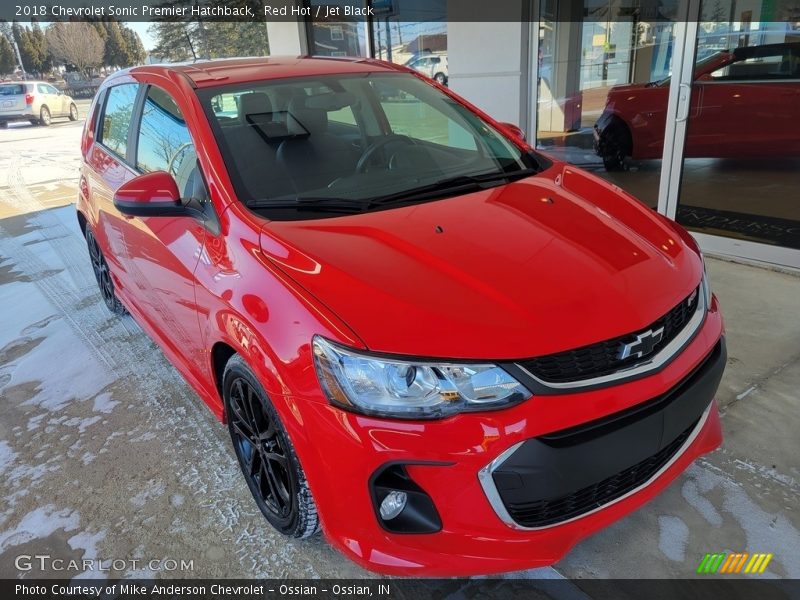 Front 3/4 View of 2018 Sonic Premier Hatchback