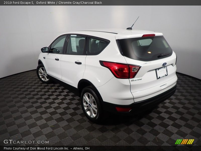 Oxford White / Chromite Gray/Charcoal Black 2019 Ford Escape S