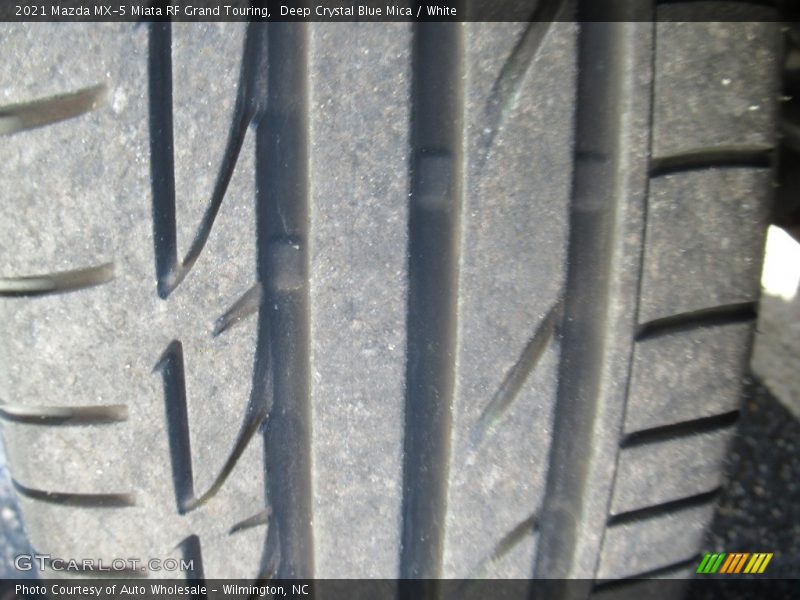Deep Crystal Blue Mica / White 2021 Mazda MX-5 Miata RF Grand Touring