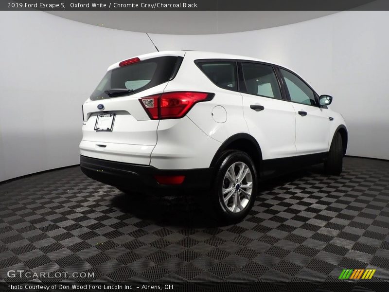 Oxford White / Chromite Gray/Charcoal Black 2019 Ford Escape S