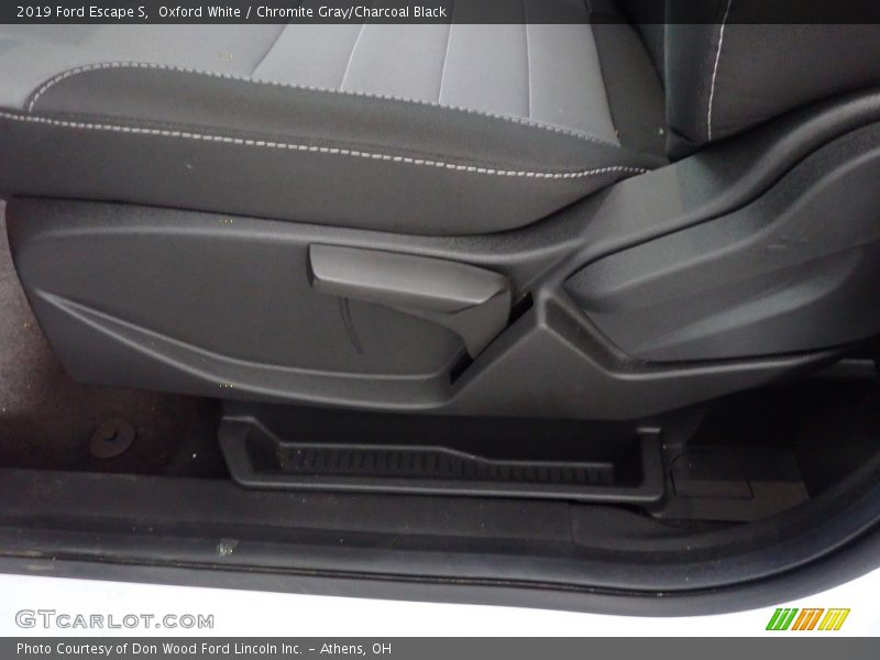 Oxford White / Chromite Gray/Charcoal Black 2019 Ford Escape S