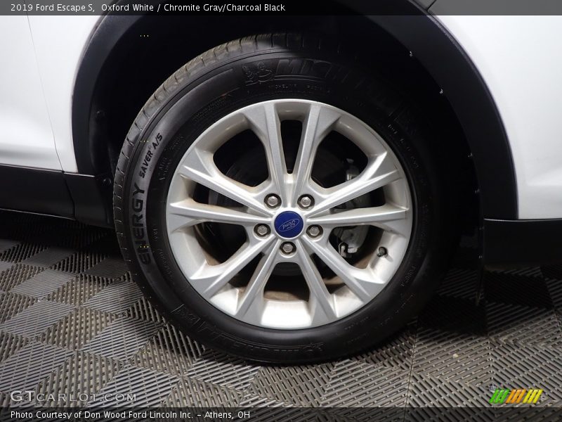 Oxford White / Chromite Gray/Charcoal Black 2019 Ford Escape S