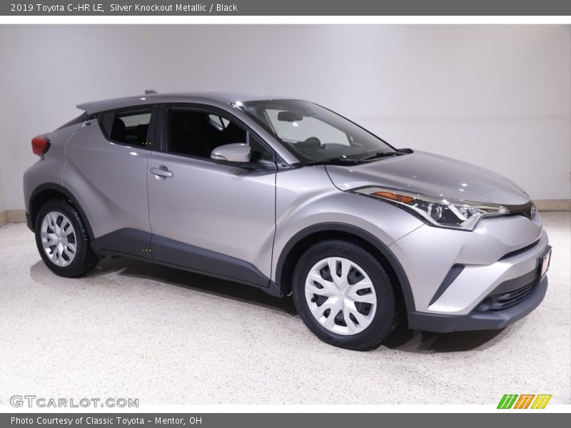 Silver Knockout Metallic / Black 2019 Toyota C-HR LE