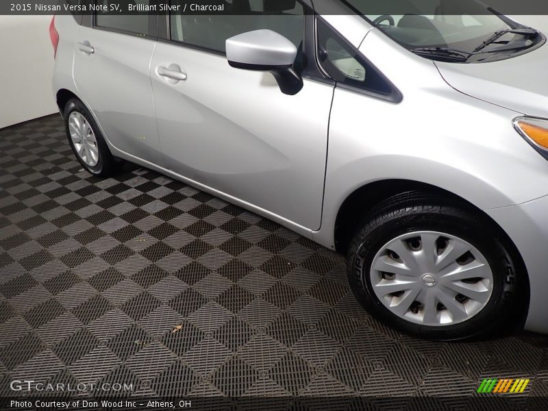 Brilliant Silver / Charcoal 2015 Nissan Versa Note SV