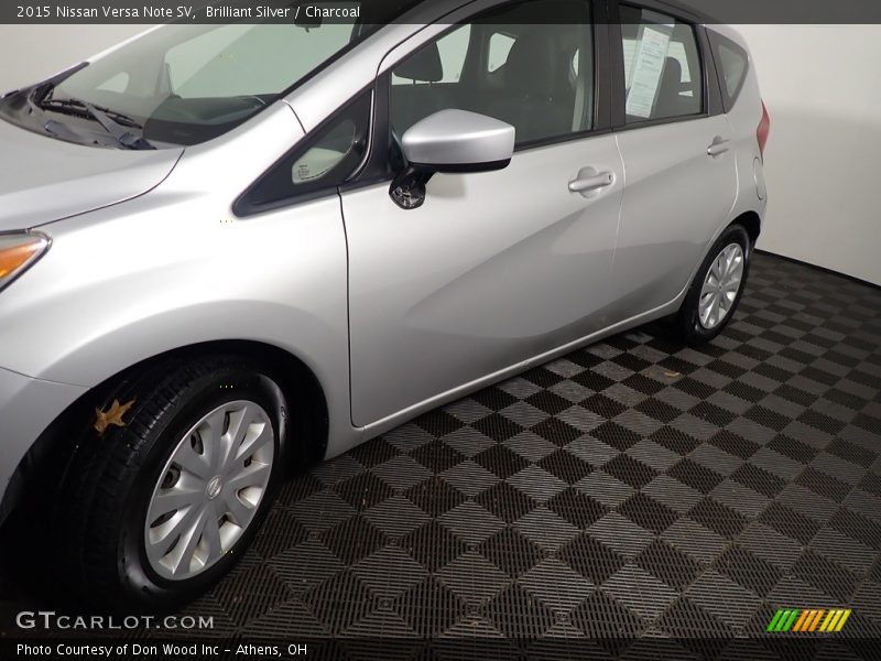 Brilliant Silver / Charcoal 2015 Nissan Versa Note SV