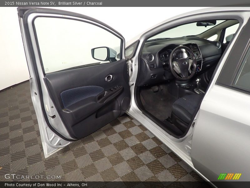 Brilliant Silver / Charcoal 2015 Nissan Versa Note SV