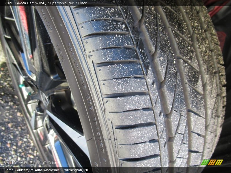 Supersonic Red / Black 2020 Toyota Camry XSE