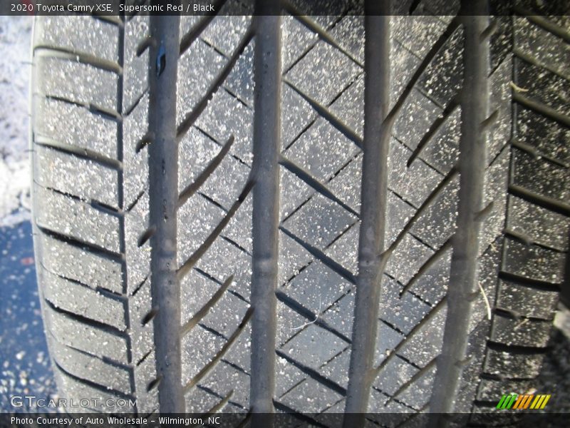 Supersonic Red / Black 2020 Toyota Camry XSE