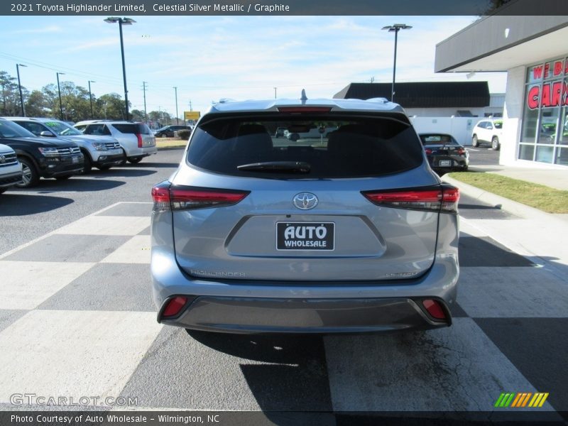 Celestial Silver Metallic / Graphite 2021 Toyota Highlander Limited