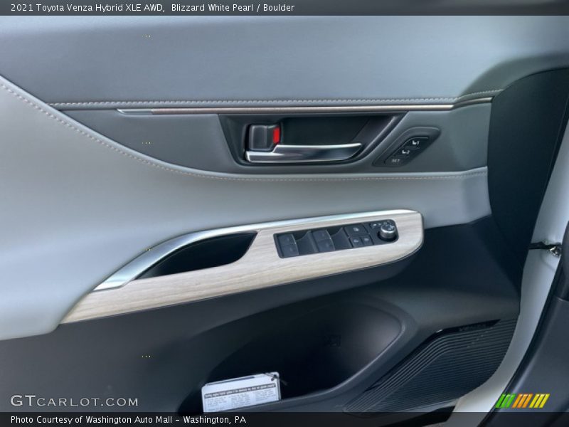 Blizzard White Pearl / Boulder 2021 Toyota Venza Hybrid XLE AWD