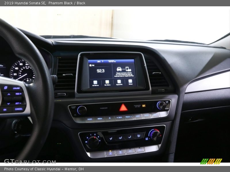 Phantom Black / Black 2019 Hyundai Sonata SE