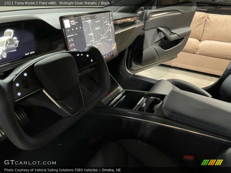 Controls of 2021 Model S Plaid AWD