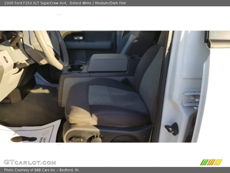 Oxford White / Medium/Dark Flint 2006 Ford F150 XLT SuperCrew 4x4