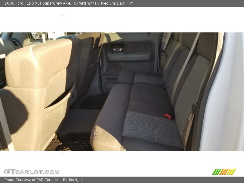 Oxford White / Medium/Dark Flint 2006 Ford F150 XLT SuperCrew 4x4