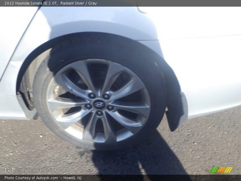 Radiant Silver / Gray 2013 Hyundai Sonata SE 2.0T