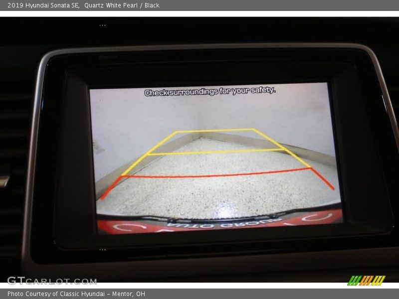 Quartz White Pearl / Black 2019 Hyundai Sonata SE