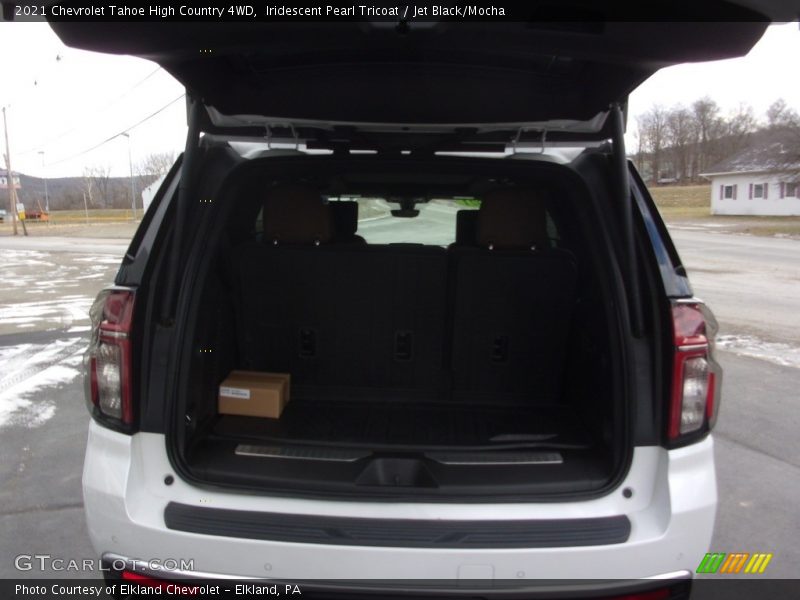 Iridescent Pearl Tricoat / Jet Black/Mocha 2021 Chevrolet Tahoe High Country 4WD