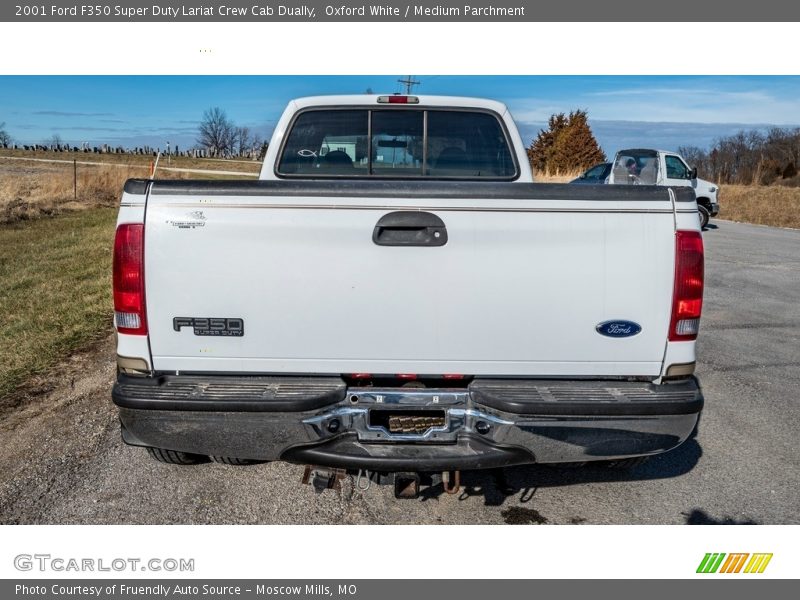 Oxford White / Medium Parchment 2001 Ford F350 Super Duty Lariat Crew Cab Dually