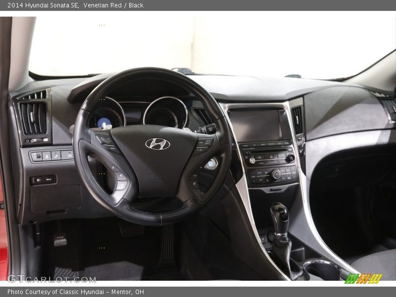 Venetian Red / Black 2014 Hyundai Sonata SE