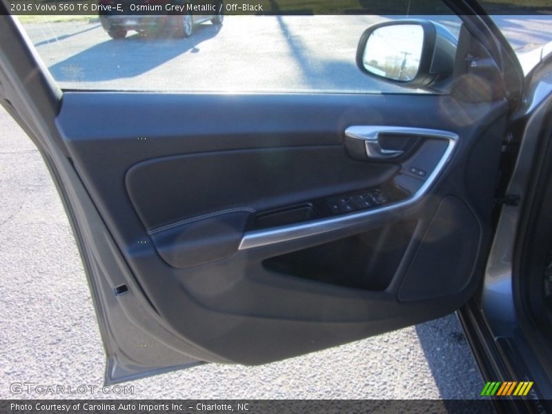 Osmium Grey Metallic / Off-Black 2016 Volvo S60 T6 Drive-E