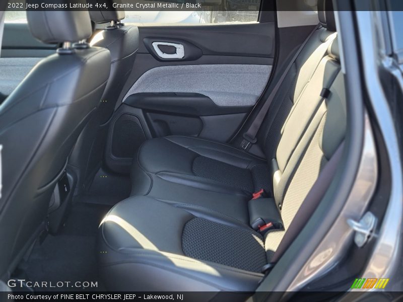 Granite Crystal Metallic / Black 2022 Jeep Compass Latitude 4x4