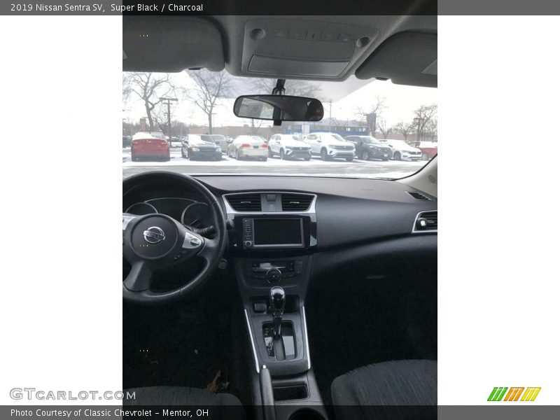 Super Black / Charcoal 2019 Nissan Sentra SV