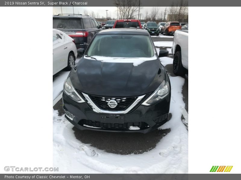 Super Black / Charcoal 2019 Nissan Sentra SV